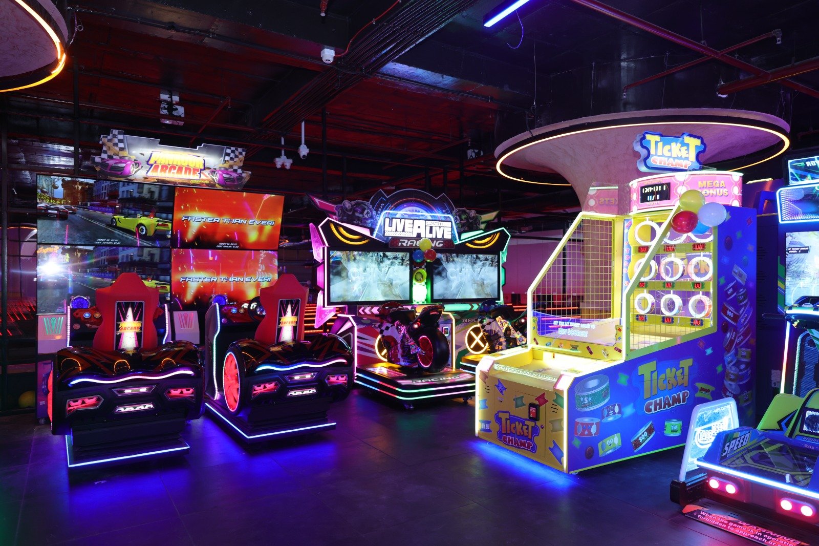 Splashhh Game Zone Vadodara